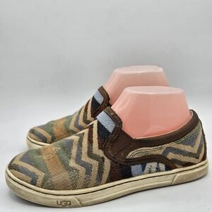 Ugg Pendleton Aztec Shoes Size 5.5